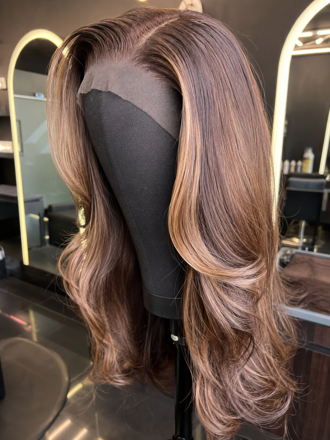 TAUPE BRONDE | Layered Wig